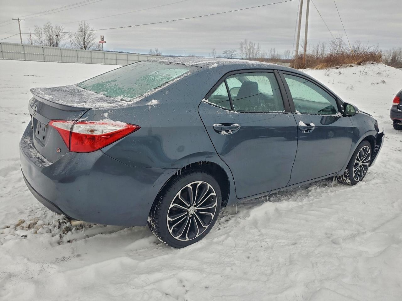 2016 TOYOTA COROLLA L photo 3