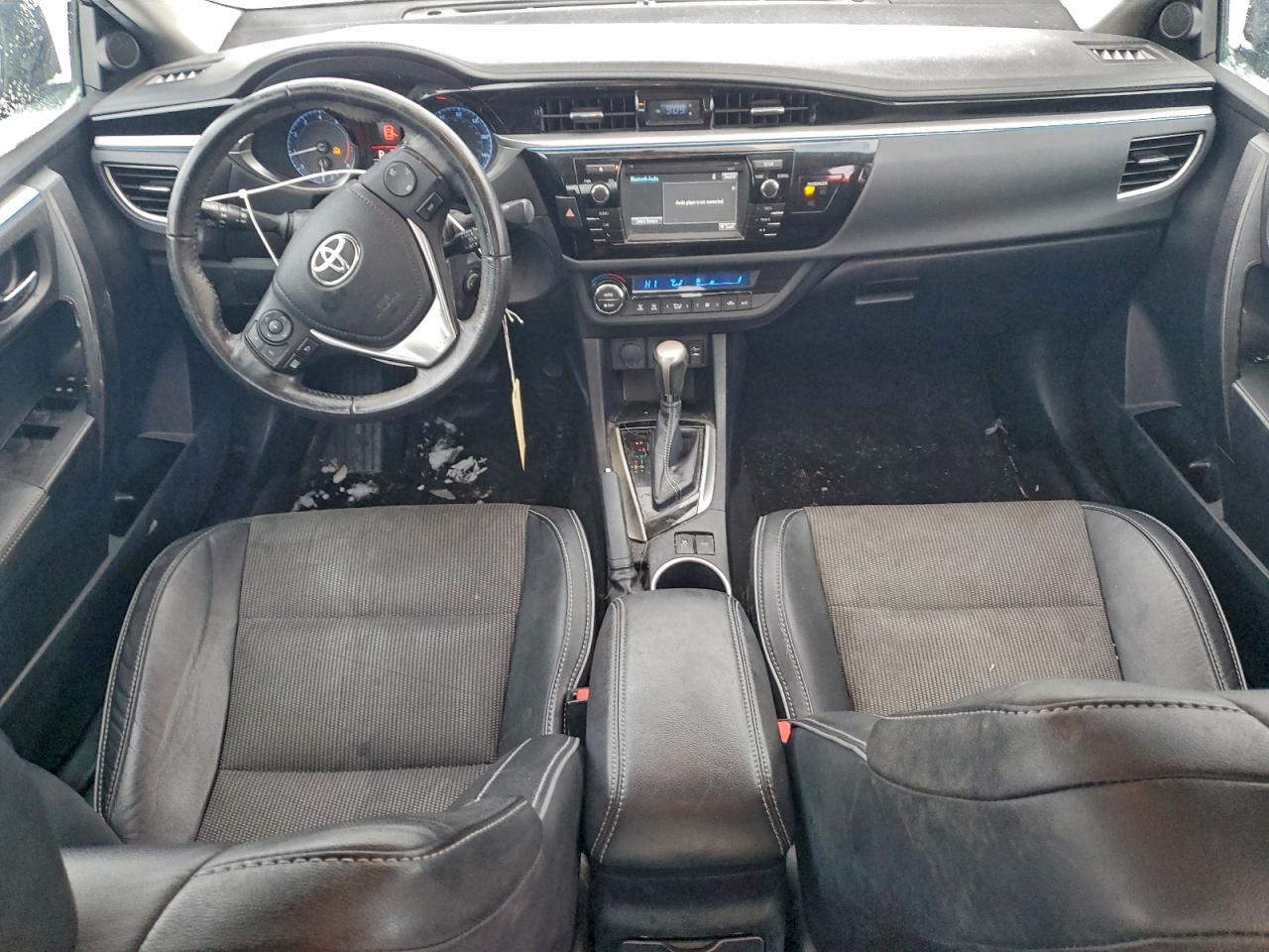 2016 TOYOTA COROLLA L photo 8