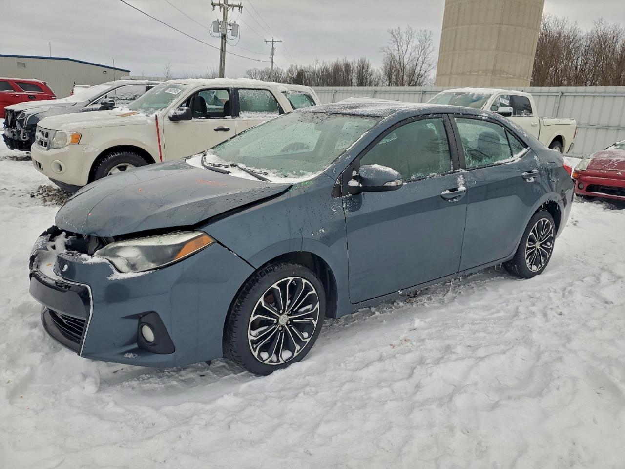 2016 TOYOTA COROLLA