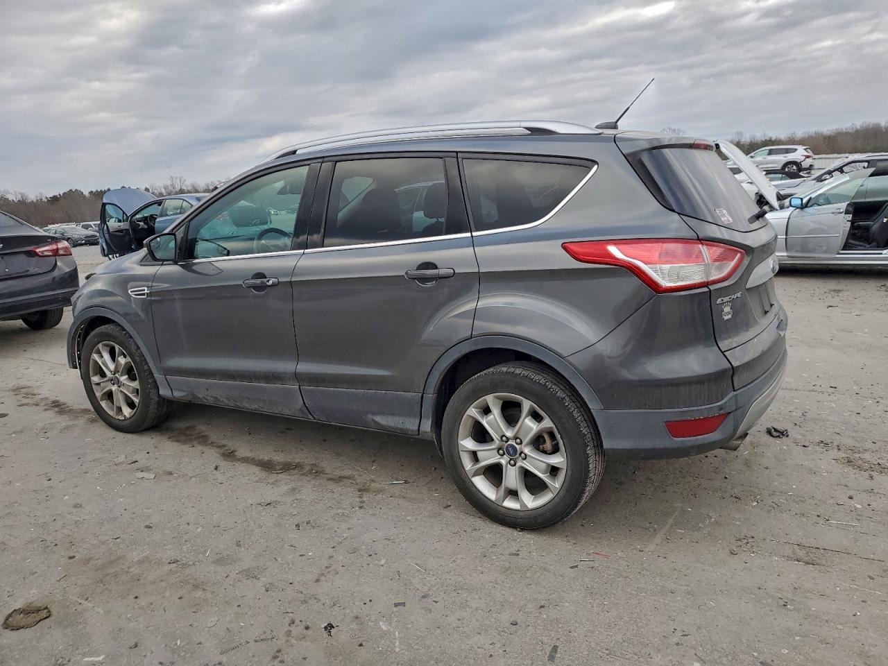 2015 FORD ESCAPE TITANIUM photo 4