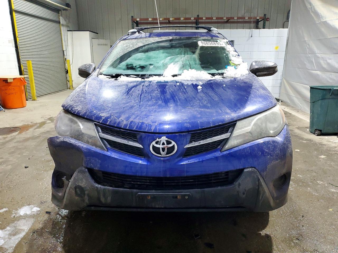 2015 TOYOTA RAV4 LE photo 5