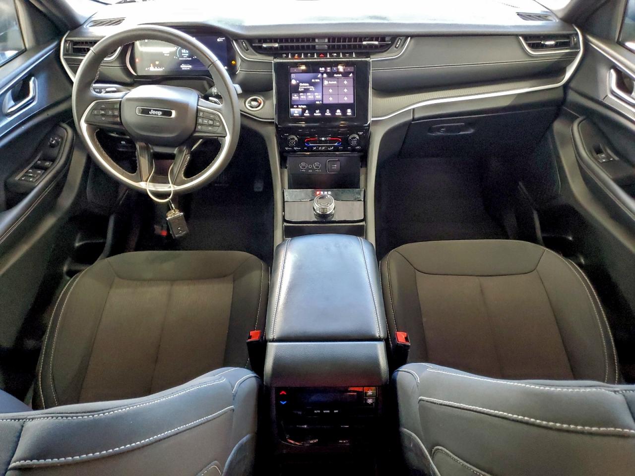 2024 JEEP GRAND CHEROKEE L LAREDO photo 8