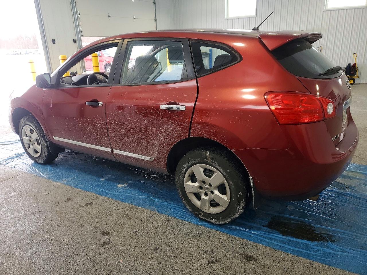 2013 NISSAN ROGUE S photo 2