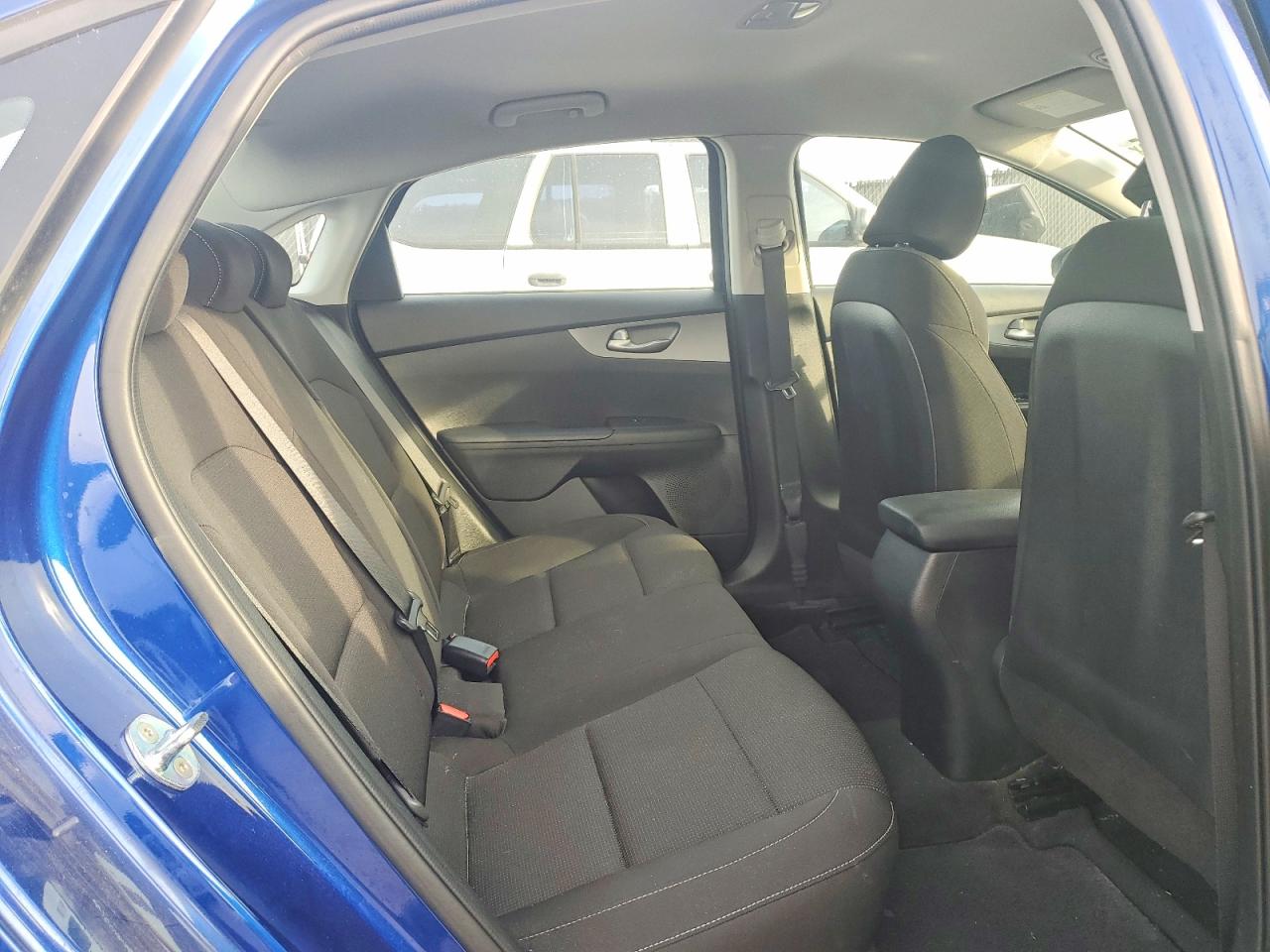 2021 KIA FORTE FE photo 10