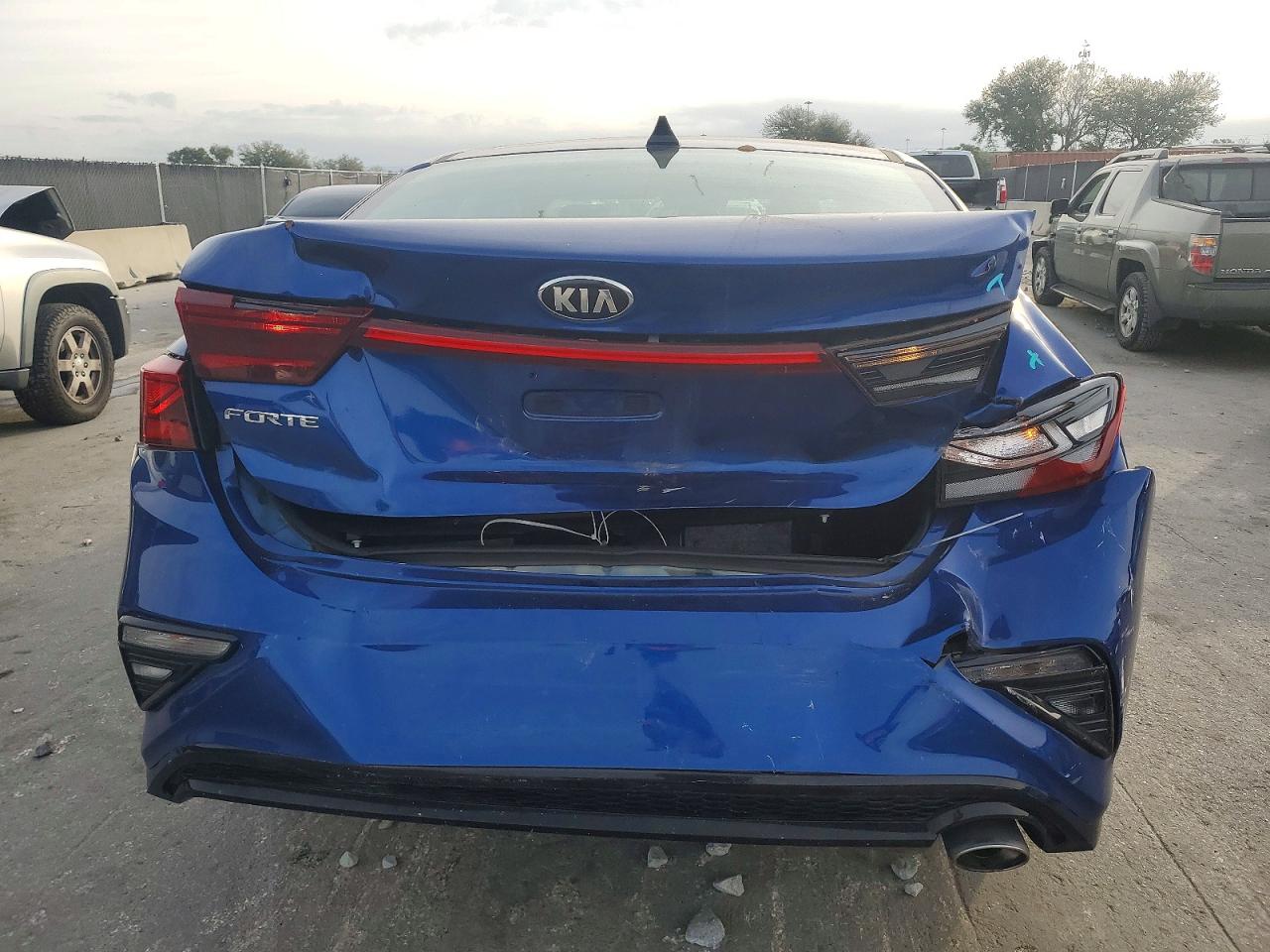 2021 KIA FORTE FE photo 6