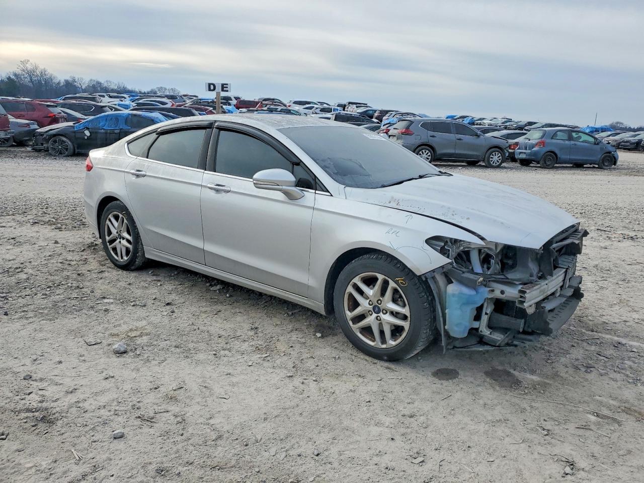 2016 FORD FUSION SE photo 4
