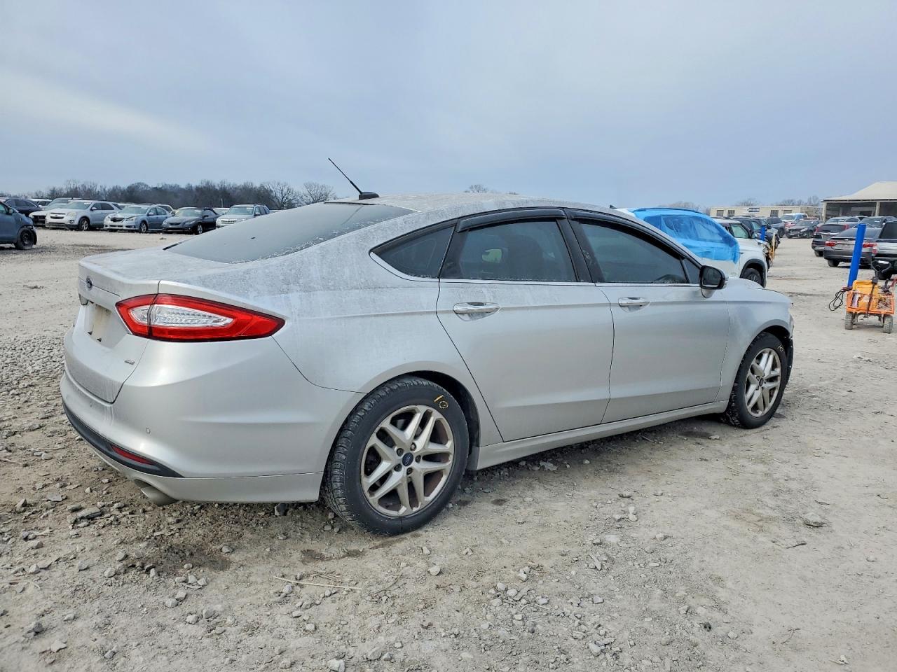2016 FORD FUSION SE photo 3