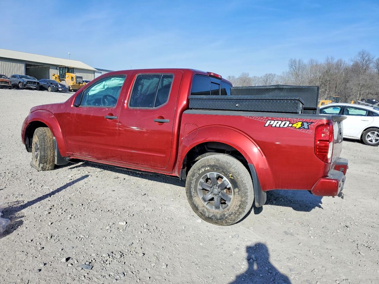 2019 NISSAN FRONTIER S photo 2