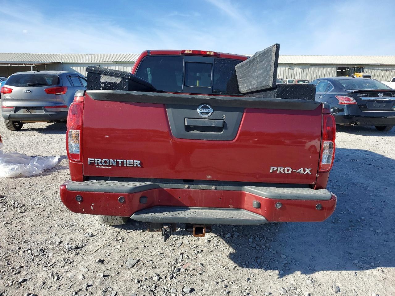 2019 NISSAN FRONTIER S photo 6