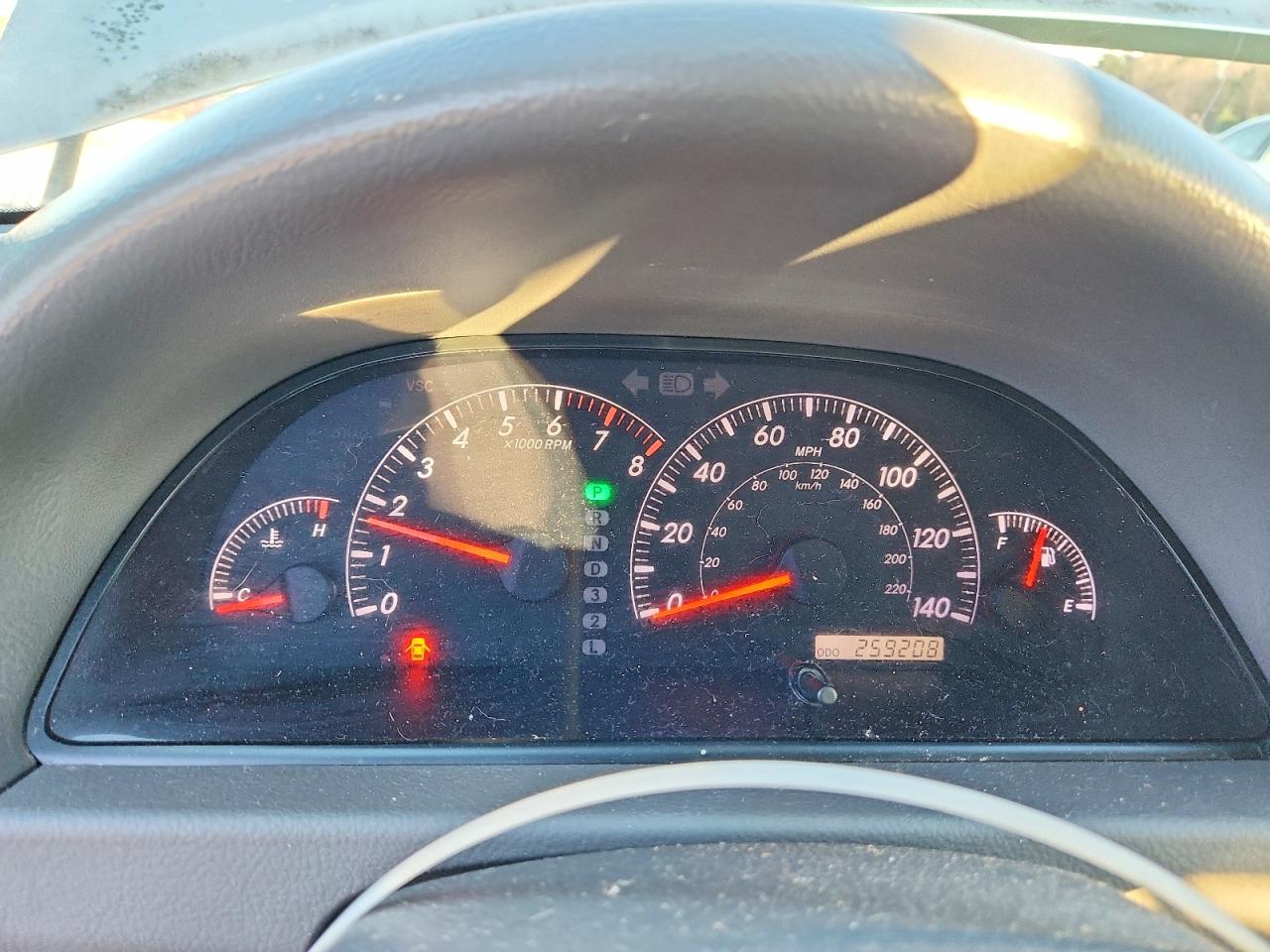 2005 TOYOTA CAMRY LE photo 9