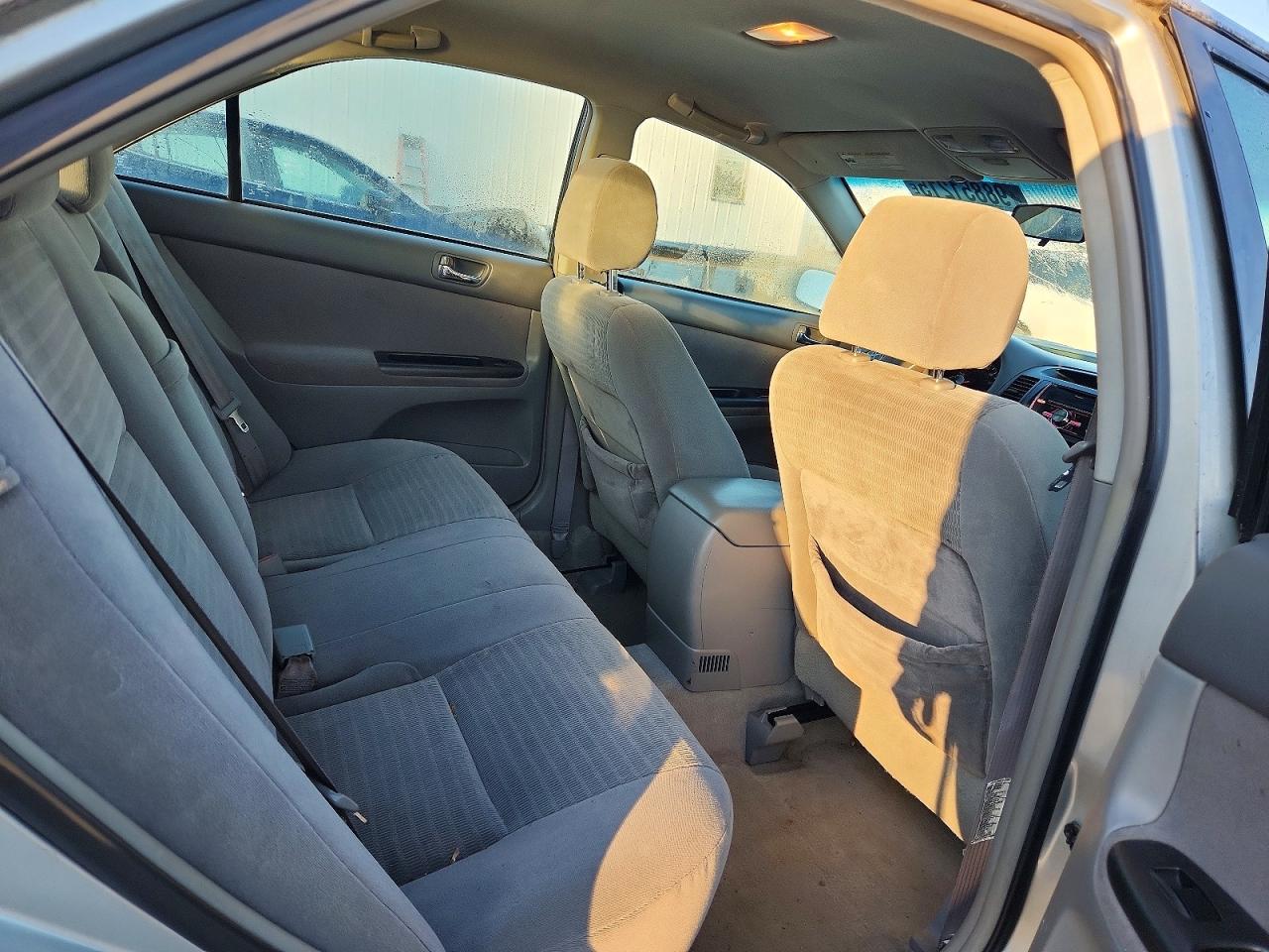 2005 TOYOTA CAMRY LE photo 10