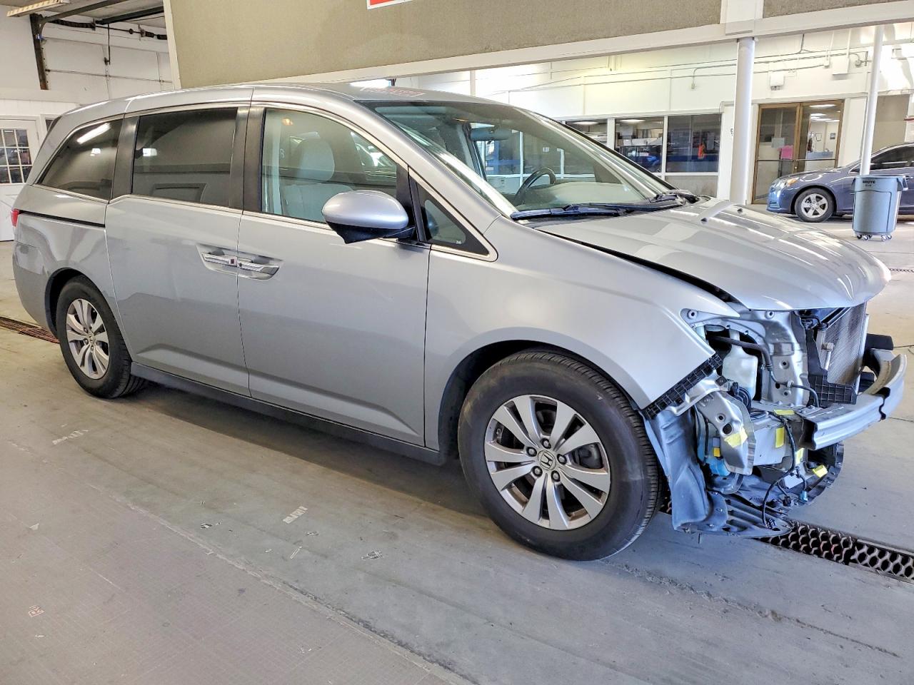 2016 HONDA ODYSSEY SE photo 7