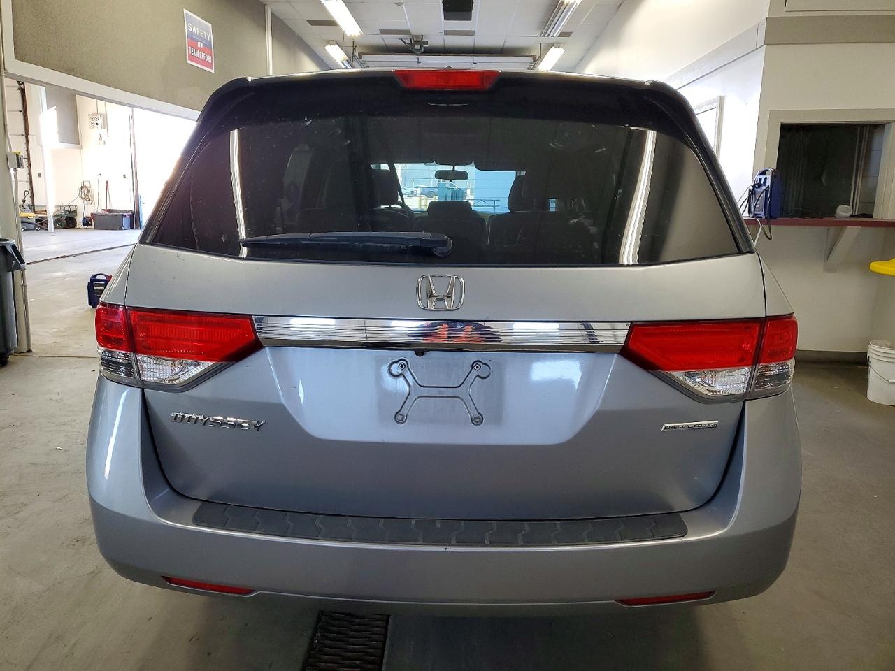 2016 HONDA ODYSSEY SE photo 11