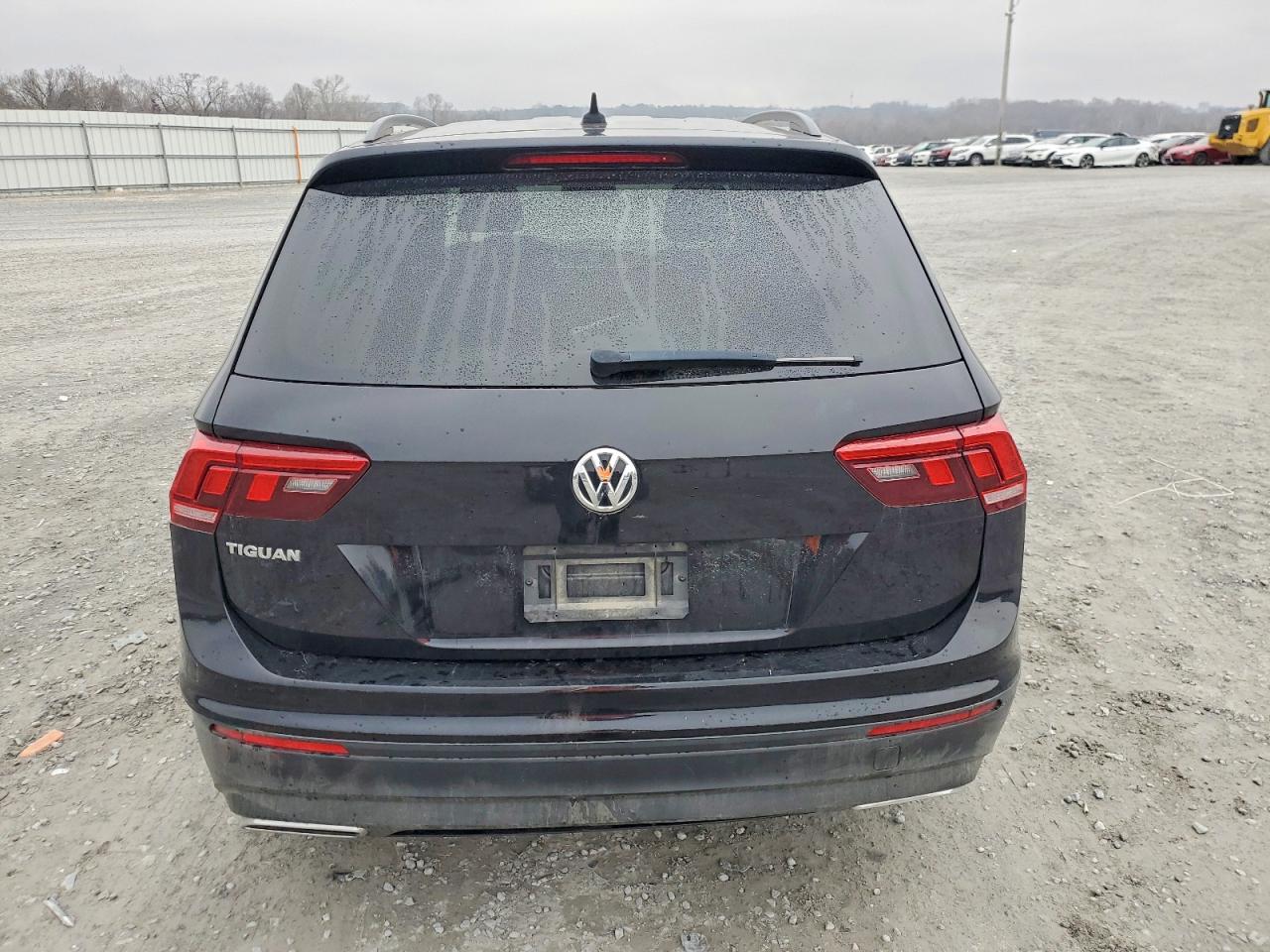 2021 VOLKSWAGEN TIGUAN S photo 16