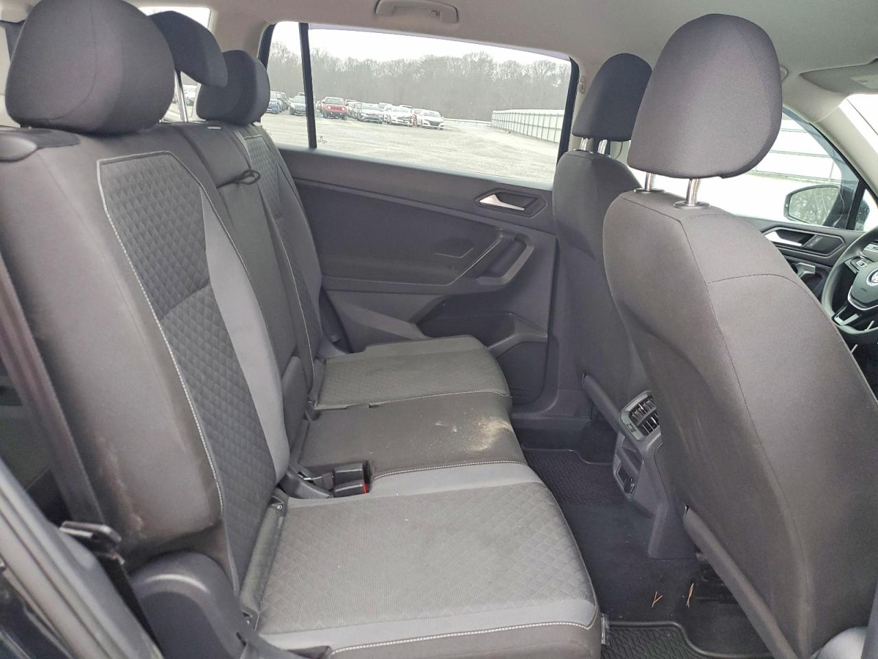 2021 VOLKSWAGEN TIGUAN S photo 31