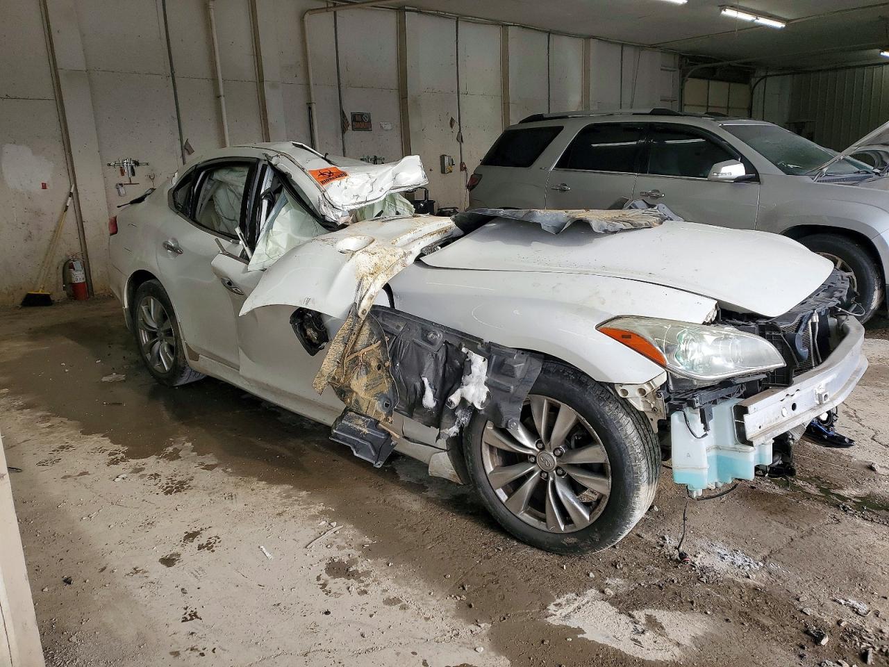 2012 INFINITI M37 photo 4