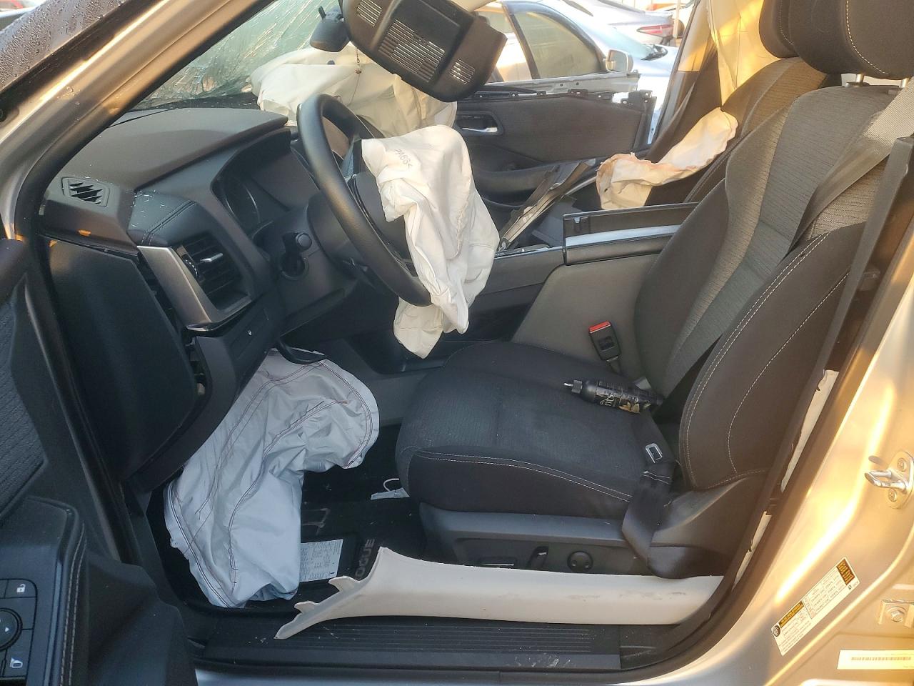 2021 NISSAN ROGUE SV photo 19