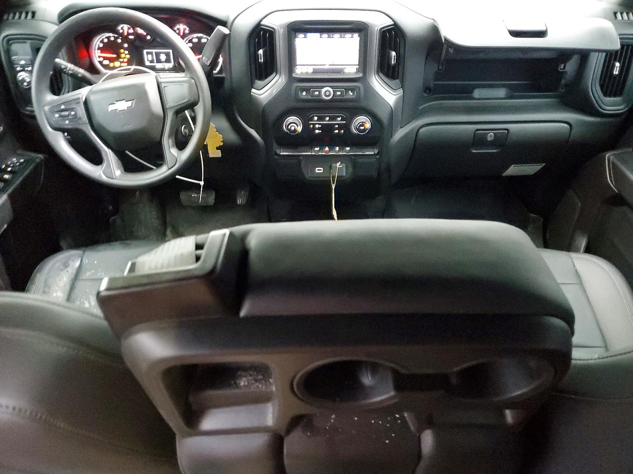 2020 CHEVROLET SILVERADO C1500 photo 8