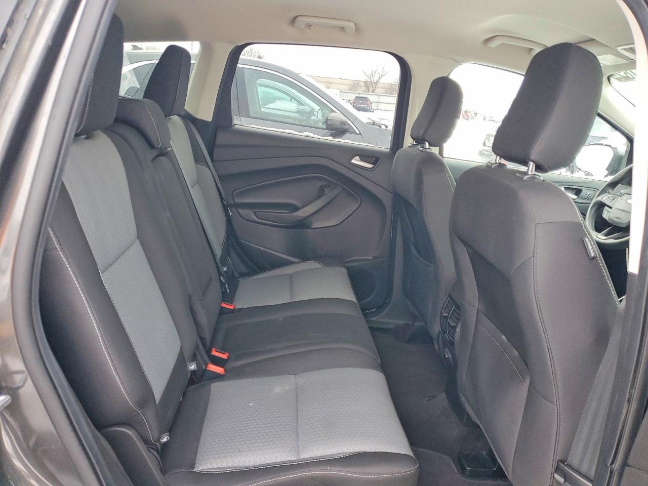 2019 FORD ESCAPE SE photo 31