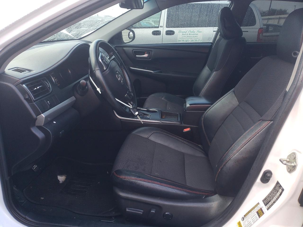 2016 TOYOTA CAMRY LE photo 7