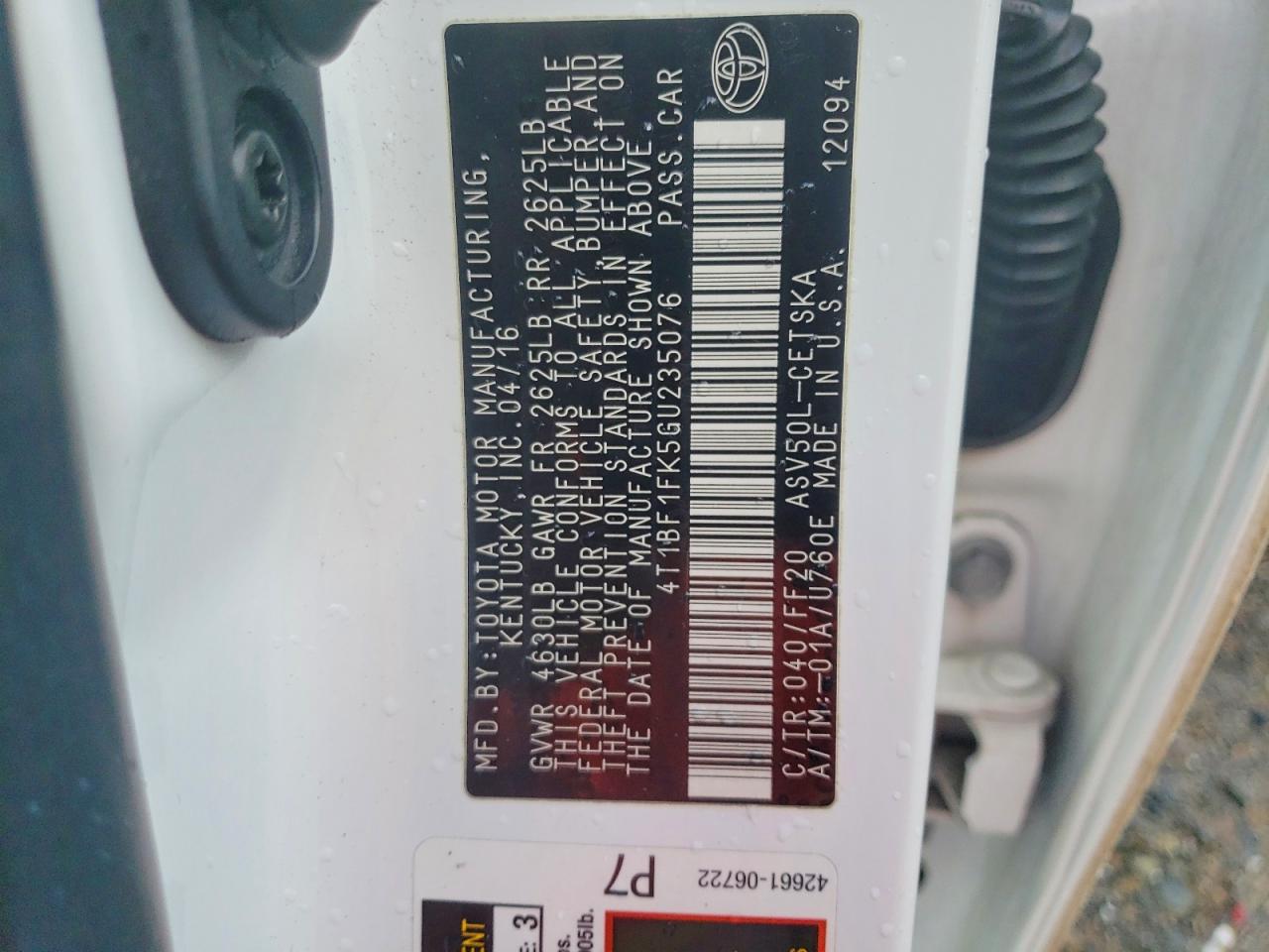 2016 TOYOTA CAMRY LE photo 13