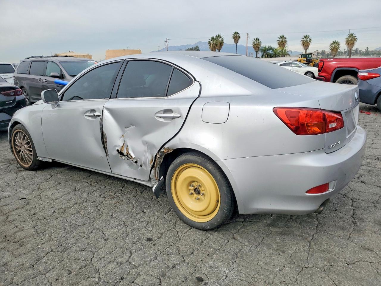 2006 LEXUS IS 250 photo 2