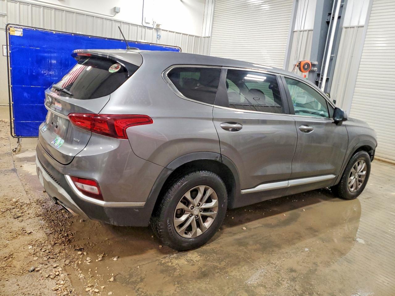 2019 HYUNDAI SANTA FE SE photo 3