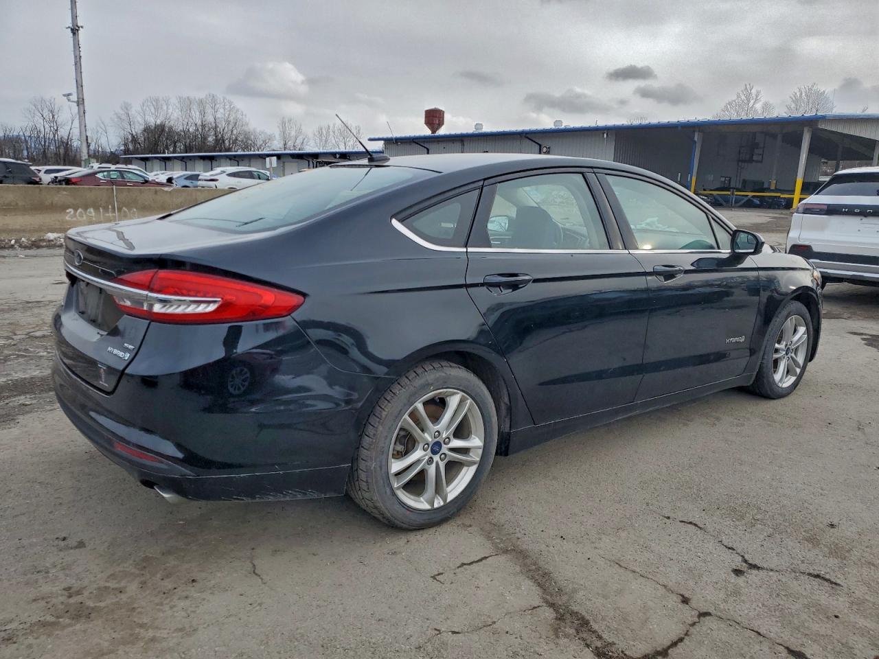 2018 FORD FUSION SE HYBRID photo 3