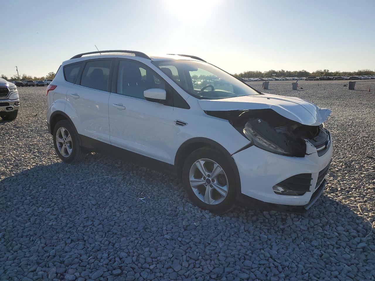 2014 FORD ESCAPE SE photo 4