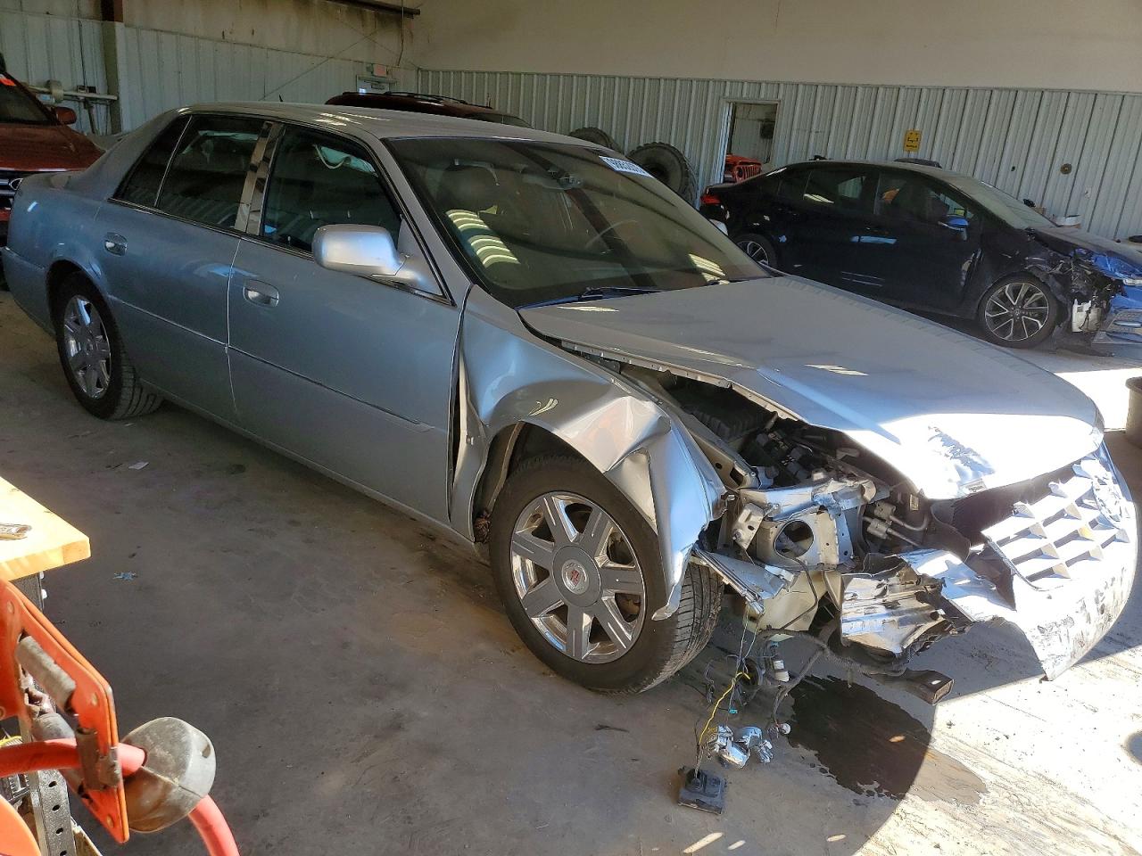 2007 CADILLAC DTS photo 4