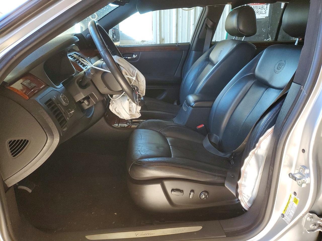 2007 CADILLAC DTS photo 7