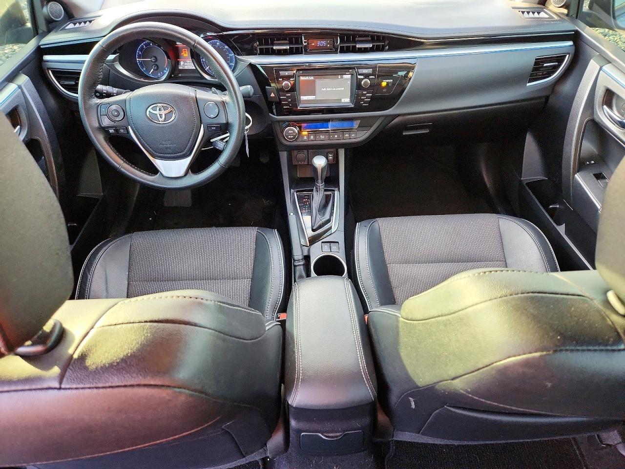 2015 TOYOTA COROLLA L photo 22