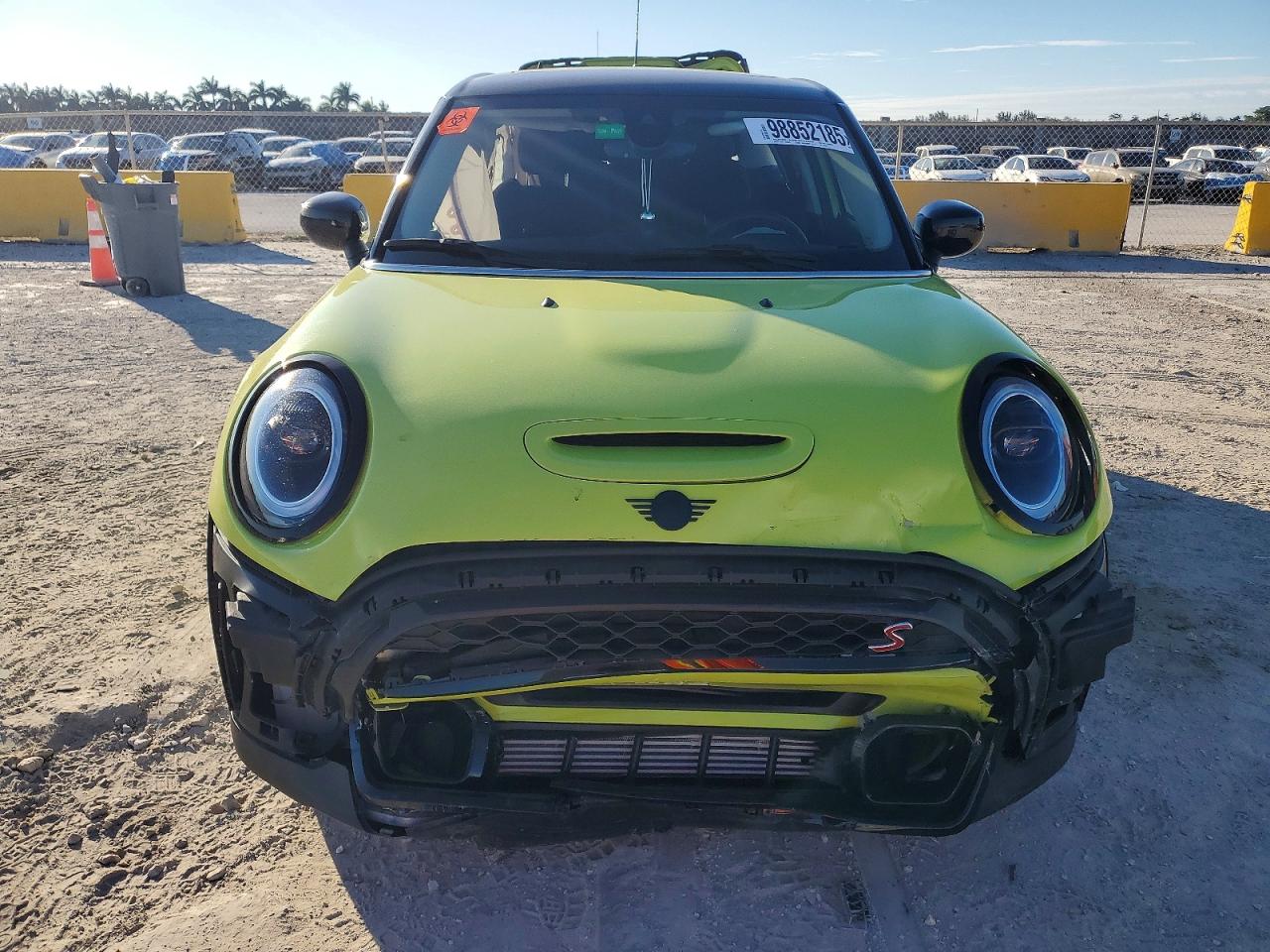 2024 MINI COOPER S photo 5