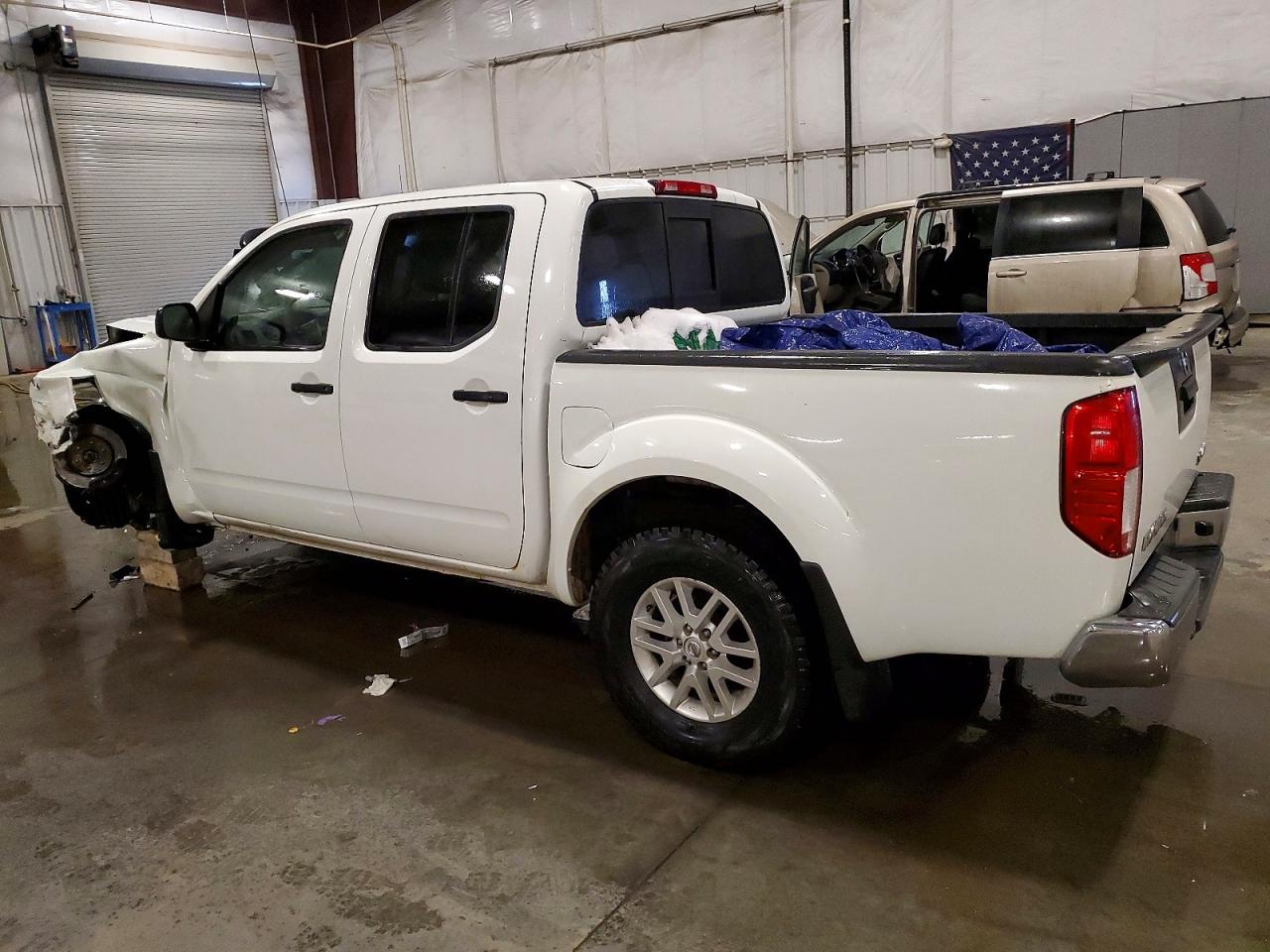 2018 NISSAN FRONTIER S photo 2