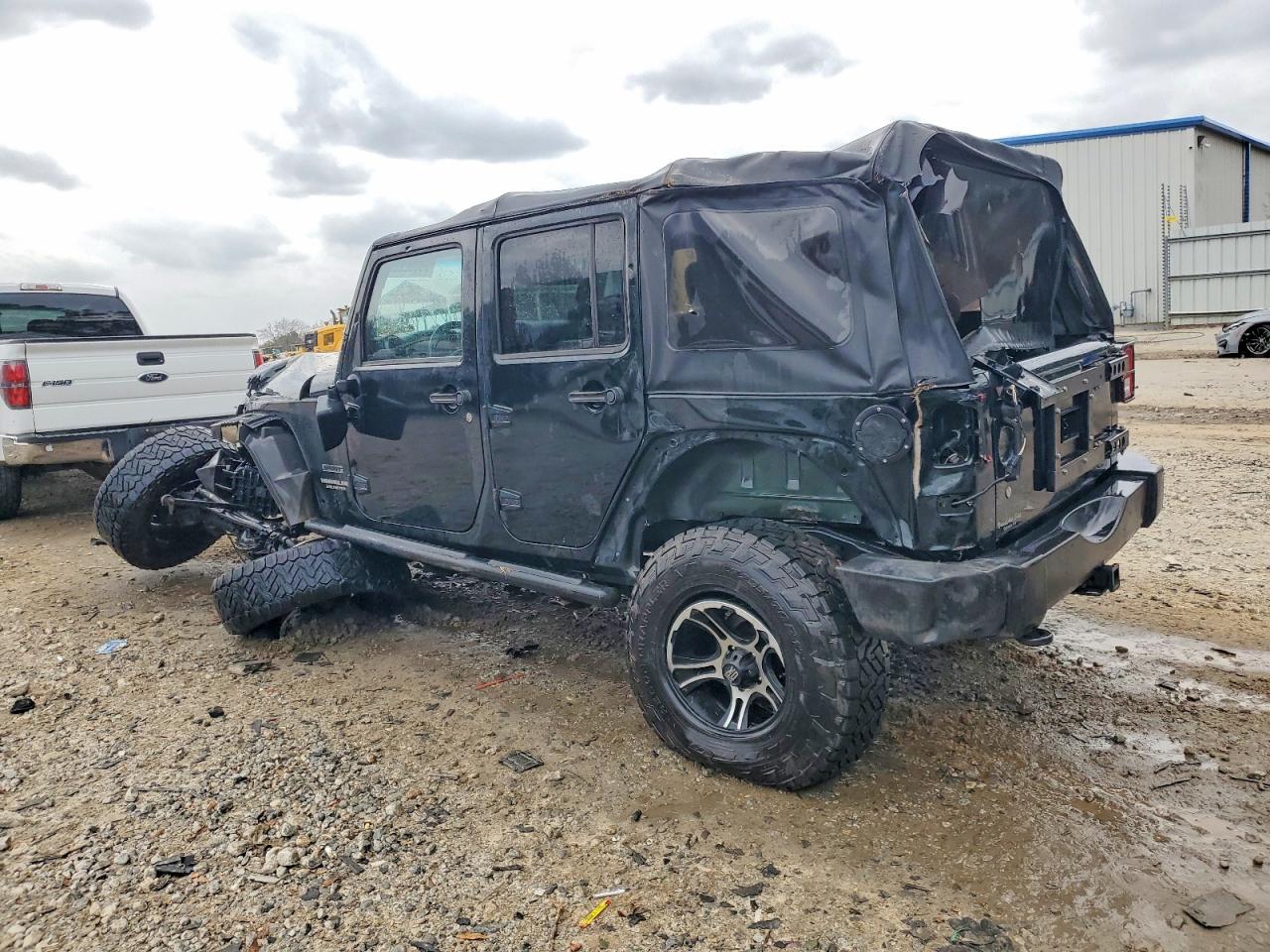 2012 JEEP WRANGLER UNLIMITED SPORT photo 4