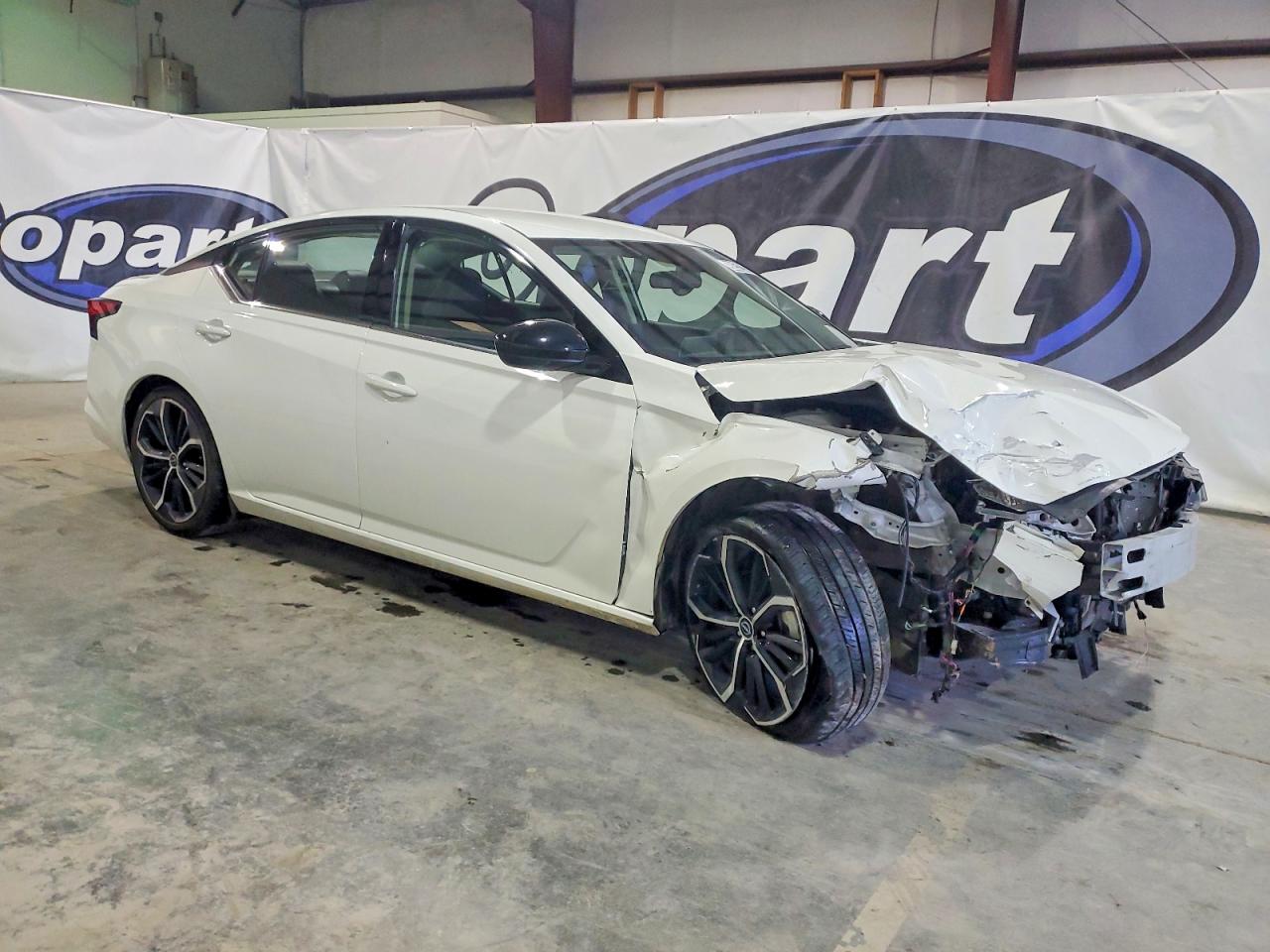 2024 NISSAN ALTIMA SR photo 4