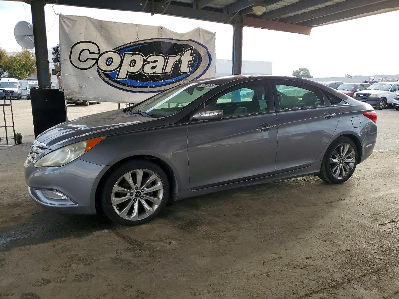 2011 HYUNDAI SONATA