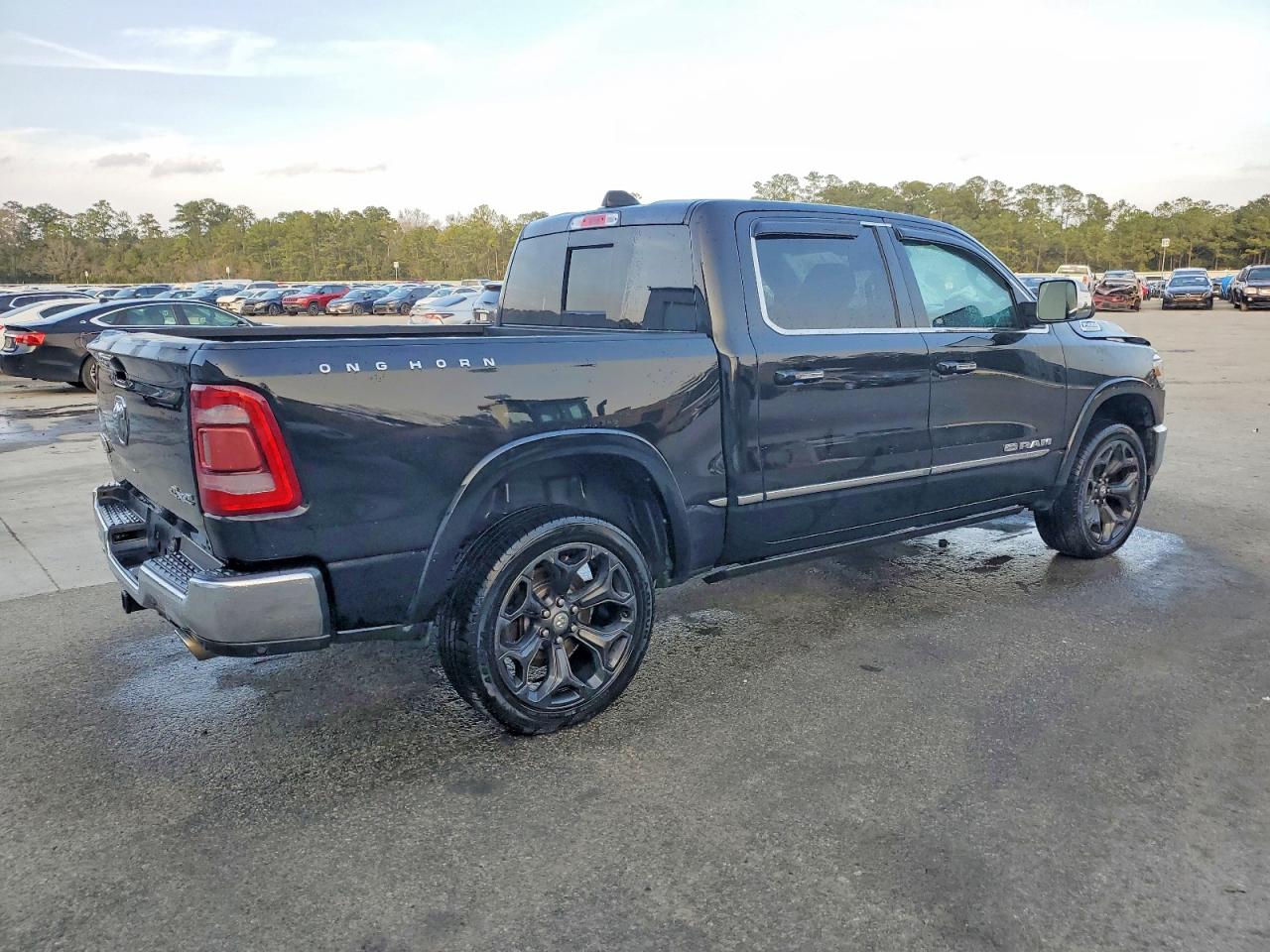 2019 RAM 1500 LONGHORN photo 5
