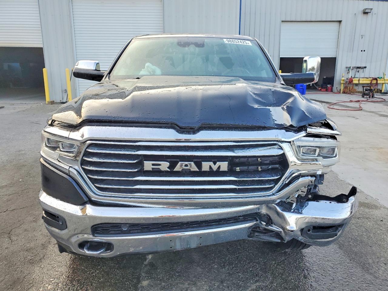2019 RAM 1500 LONGHORN photo 9