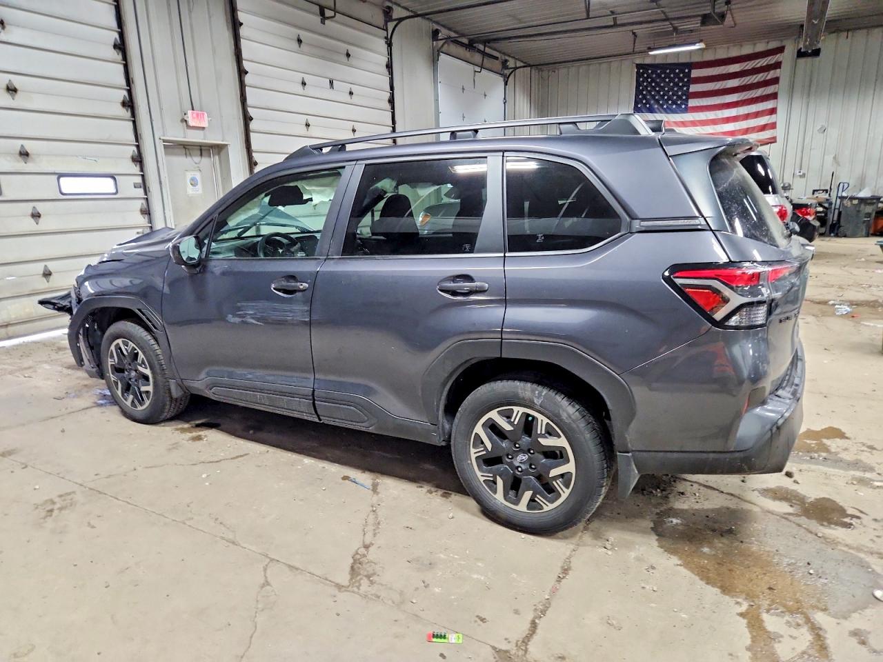 2025 SUBARU FORESTER PREMIUM photo 2