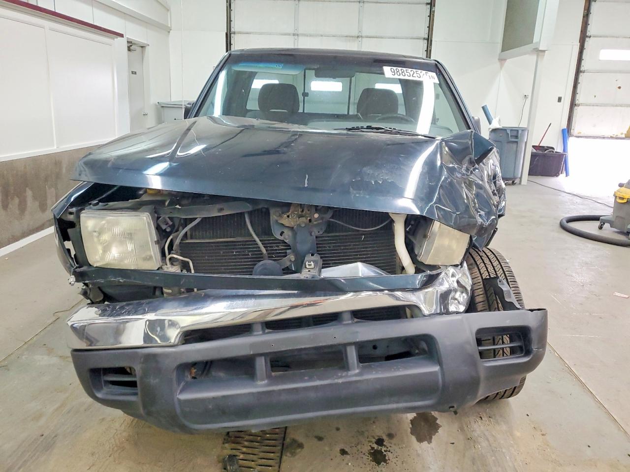 1999 NISSAN FRONTIER KING CAB XE photo 13