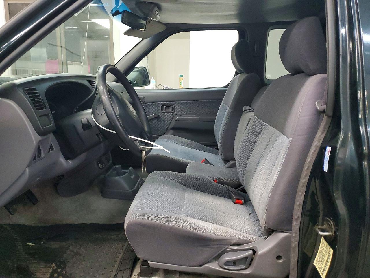 1999 NISSAN FRONTIER KING CAB XE photo 19