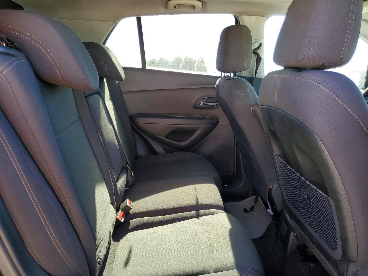 2020 CHEVROLET TRAX LS photo 11