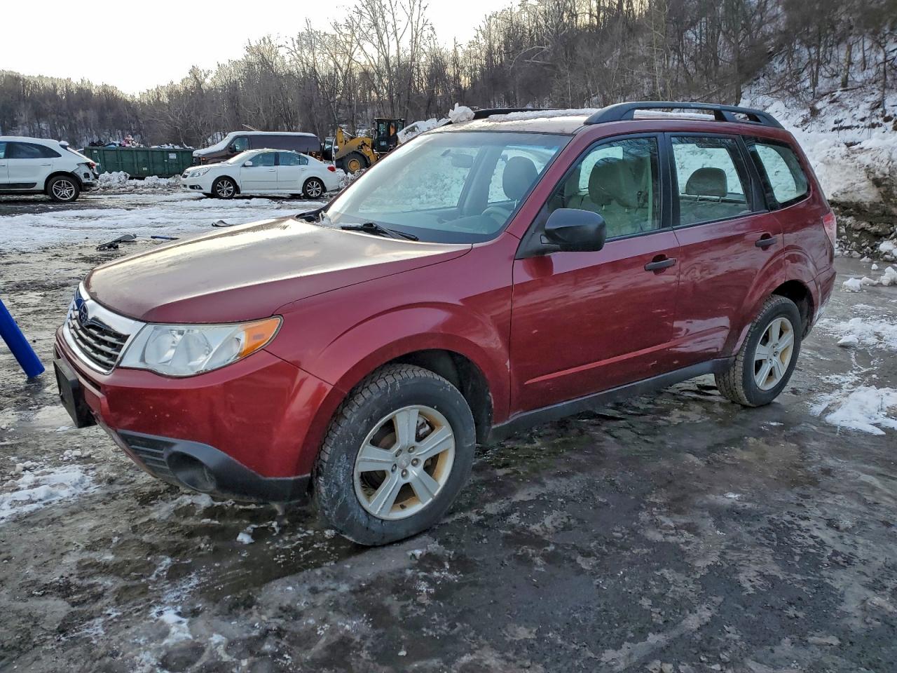 2010 SUBARU FORESTER photo 2