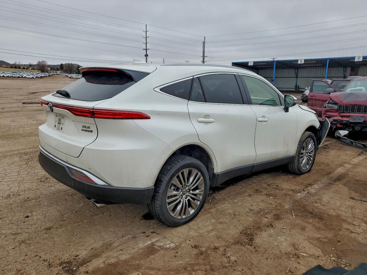 2022 TOYOTA VENZA LE photo 3
