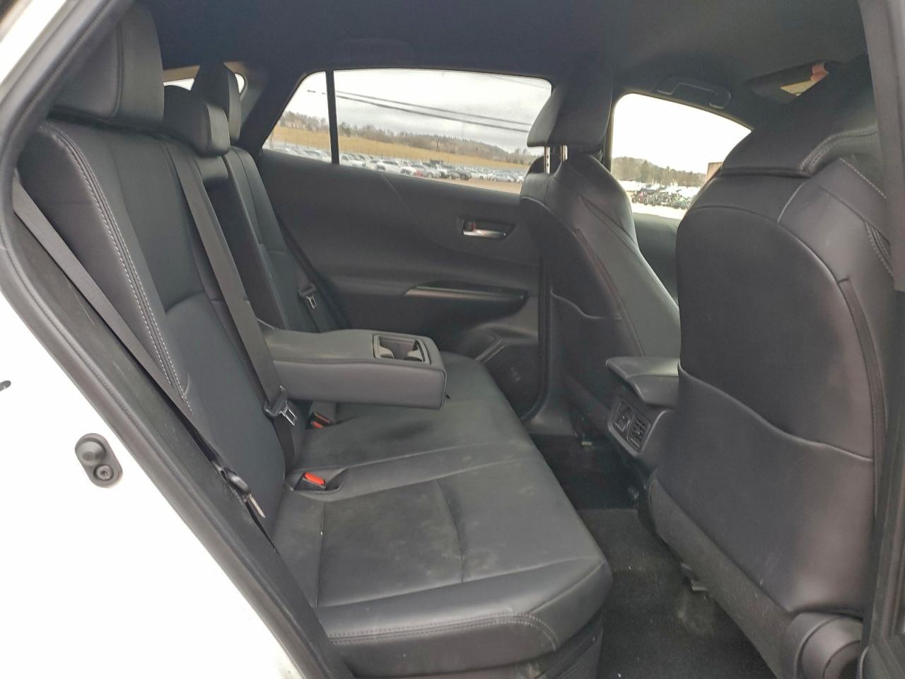 2022 TOYOTA VENZA LE photo 11