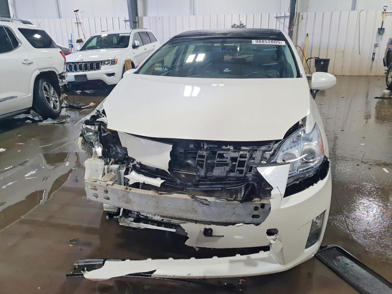 2010 TOYOTA PRIUS photo 5