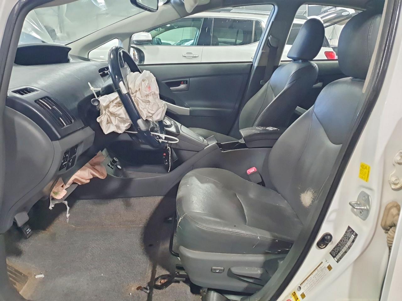 2010 TOYOTA PRIUS photo 7