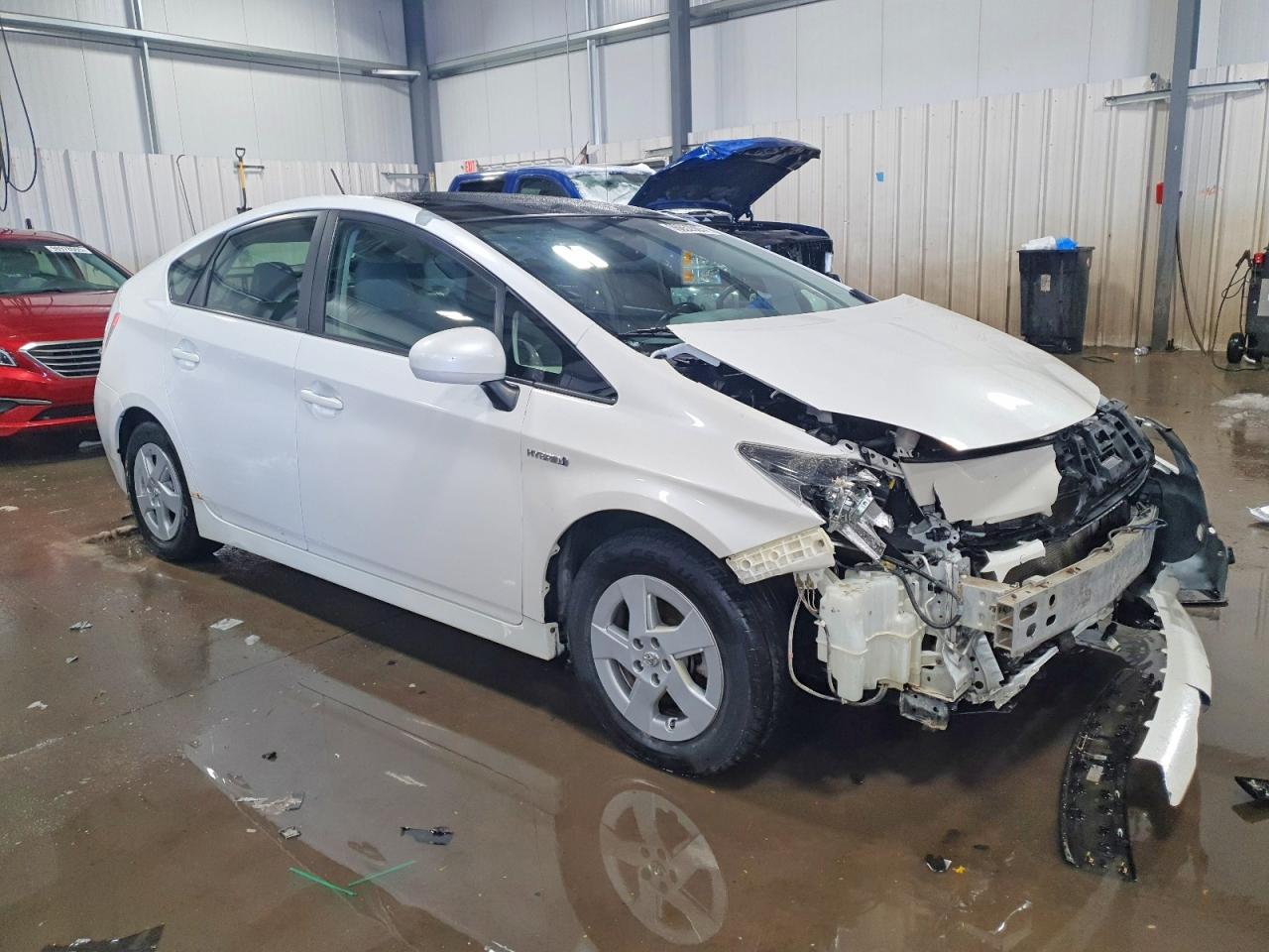 2010 TOYOTA PRIUS photo 4