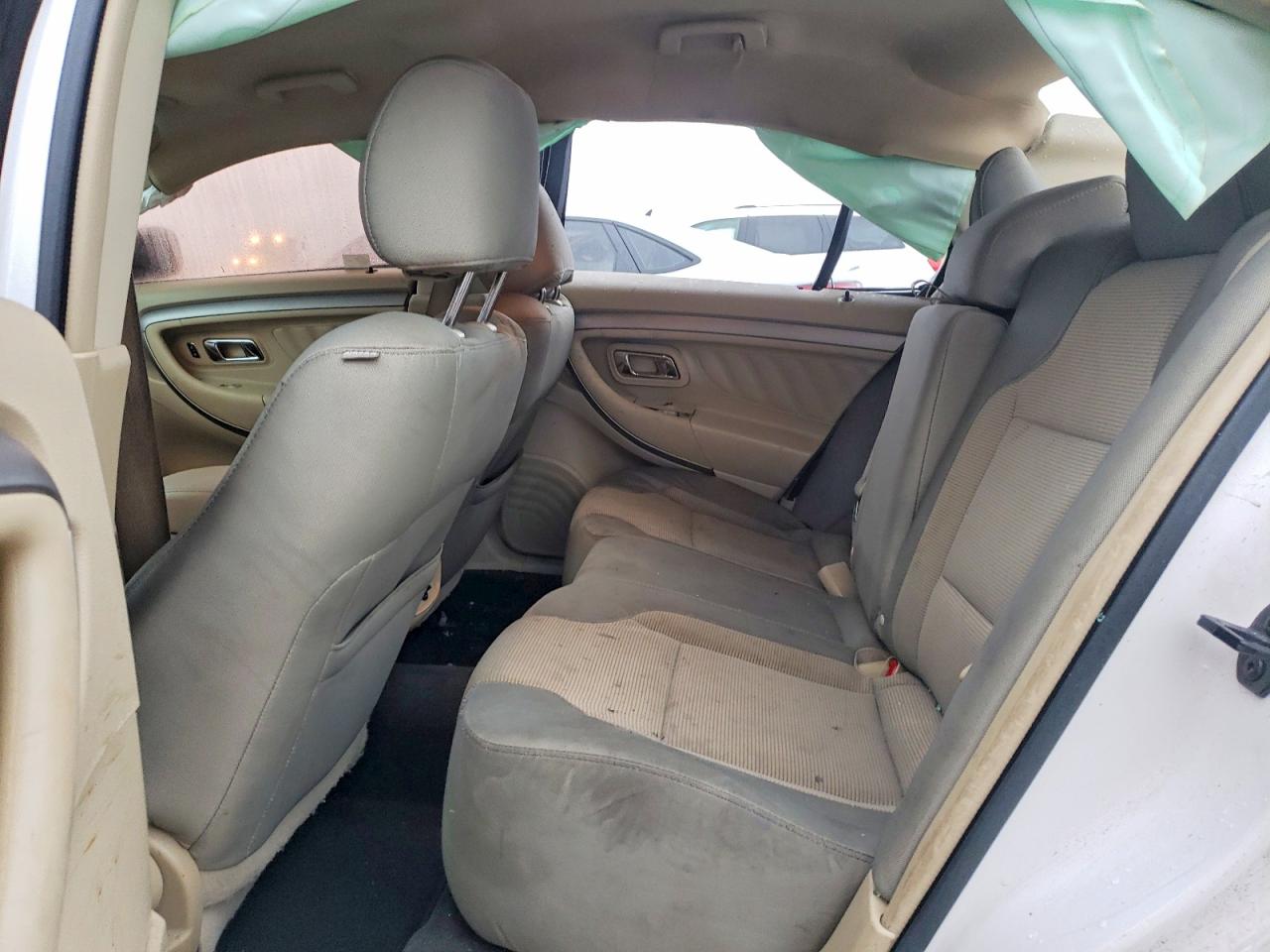 2015 FORD TAURUS SEL photo 10